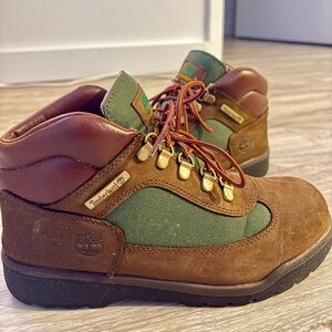 Timberland 6″ Field Boots “Beef and Broccoli” Brown/Green Boys Size 5